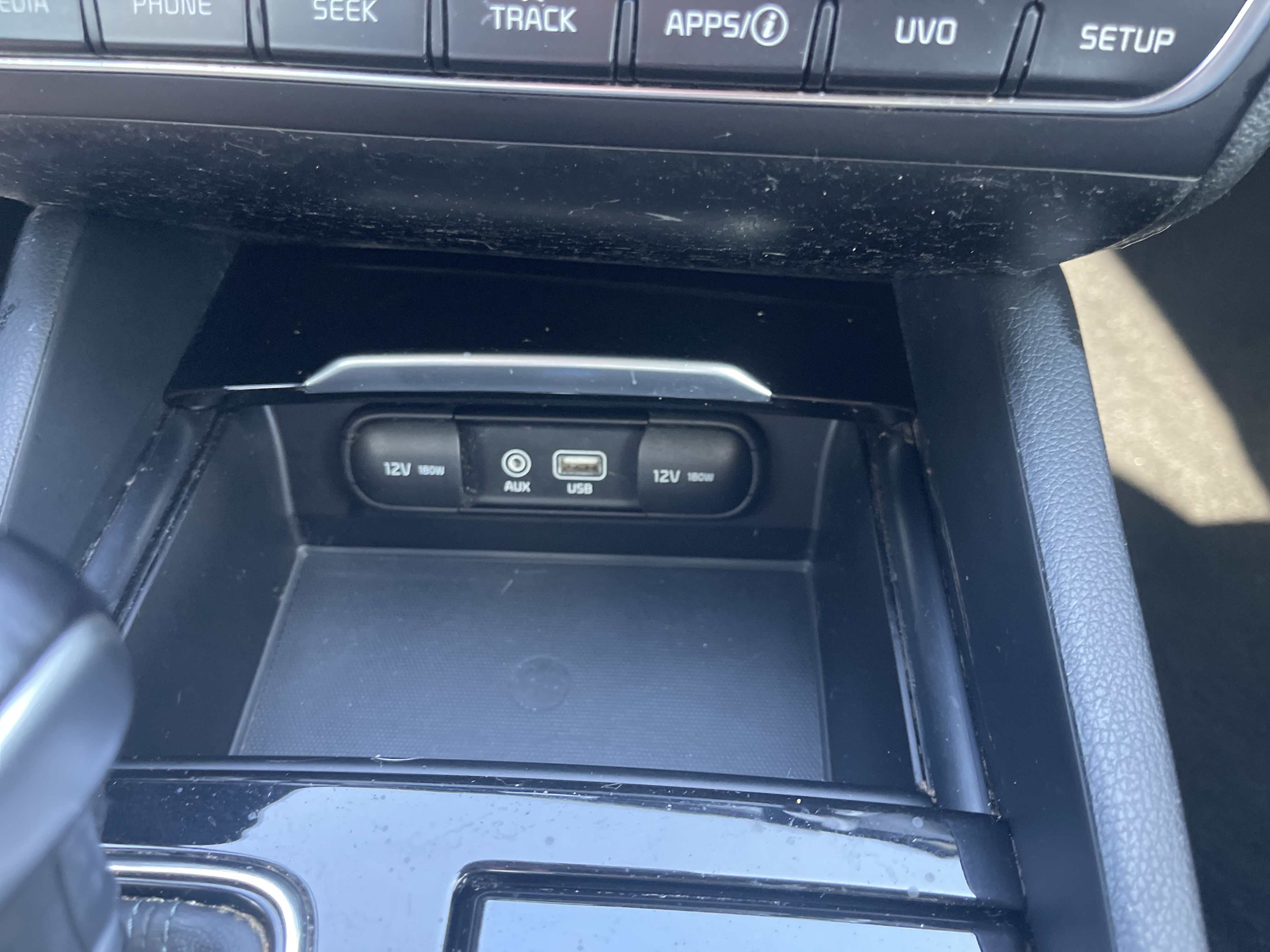 Used 2017 Kia Cadenza Premium FWD image 31