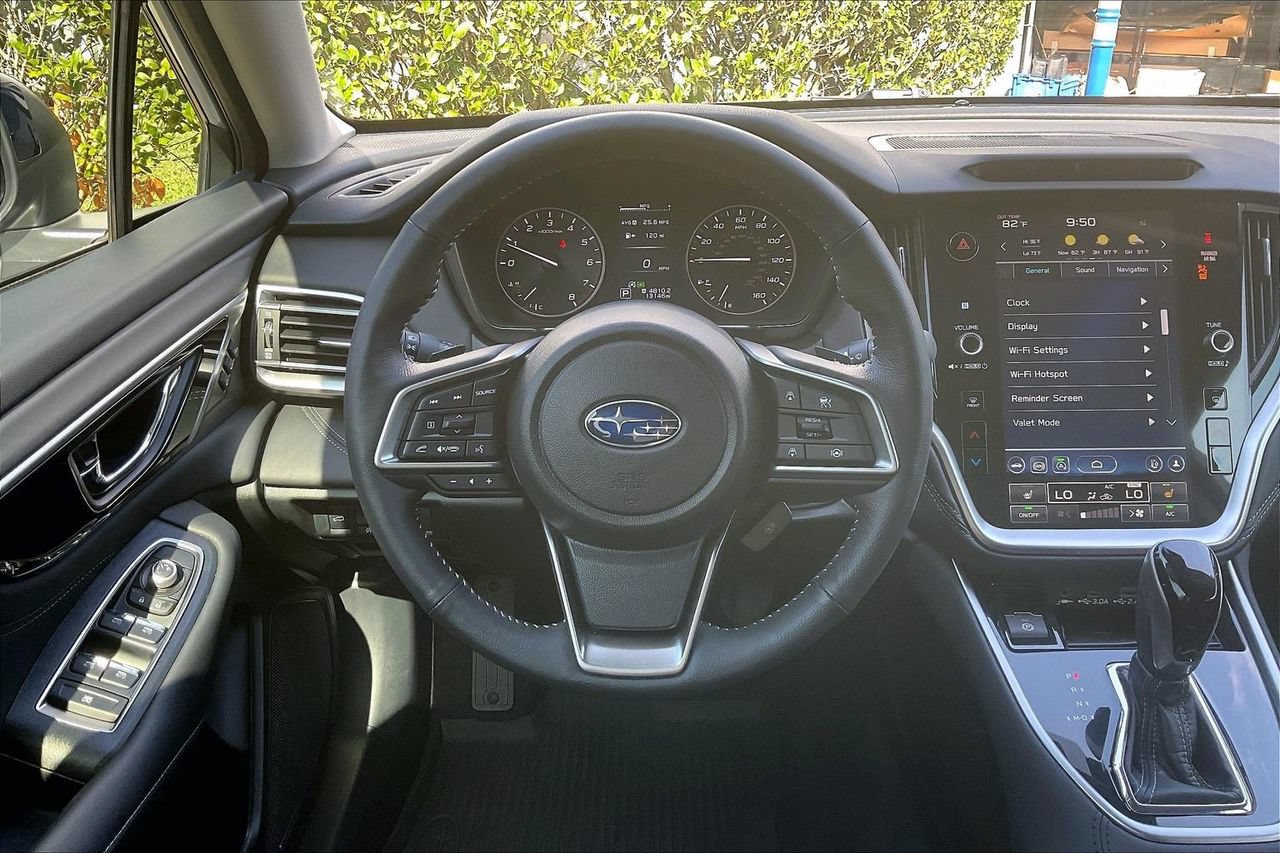 Used 2025 Subaru Outback Limited AWD/4WD image 9
