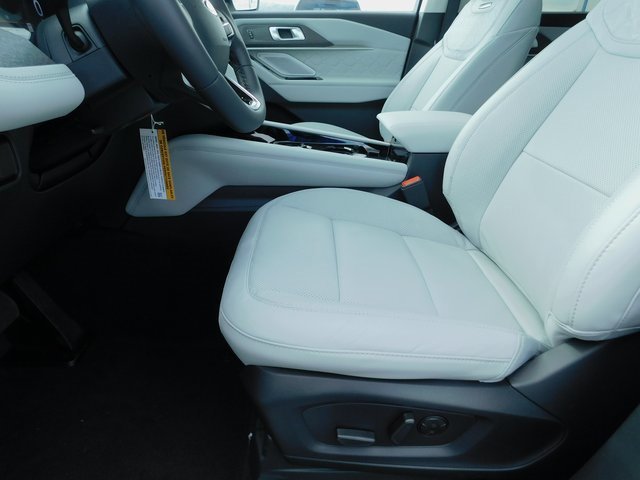 New 2026 Ford Explorer Platinum w/ LUX Leather Package image 24