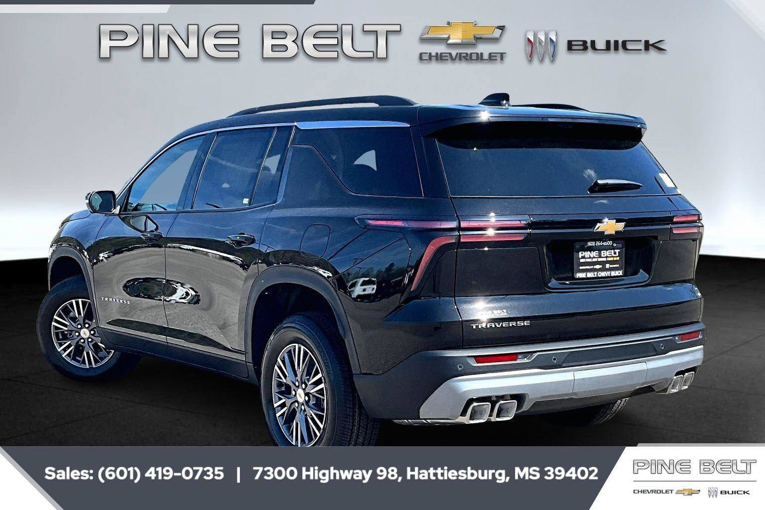 New 2026 Chevrolet Traverse LT w/ Driver Confidence Package image 2