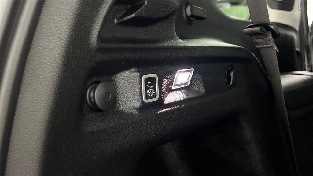 Used 2022 Jeep Grand Cherokee L Limited image 26