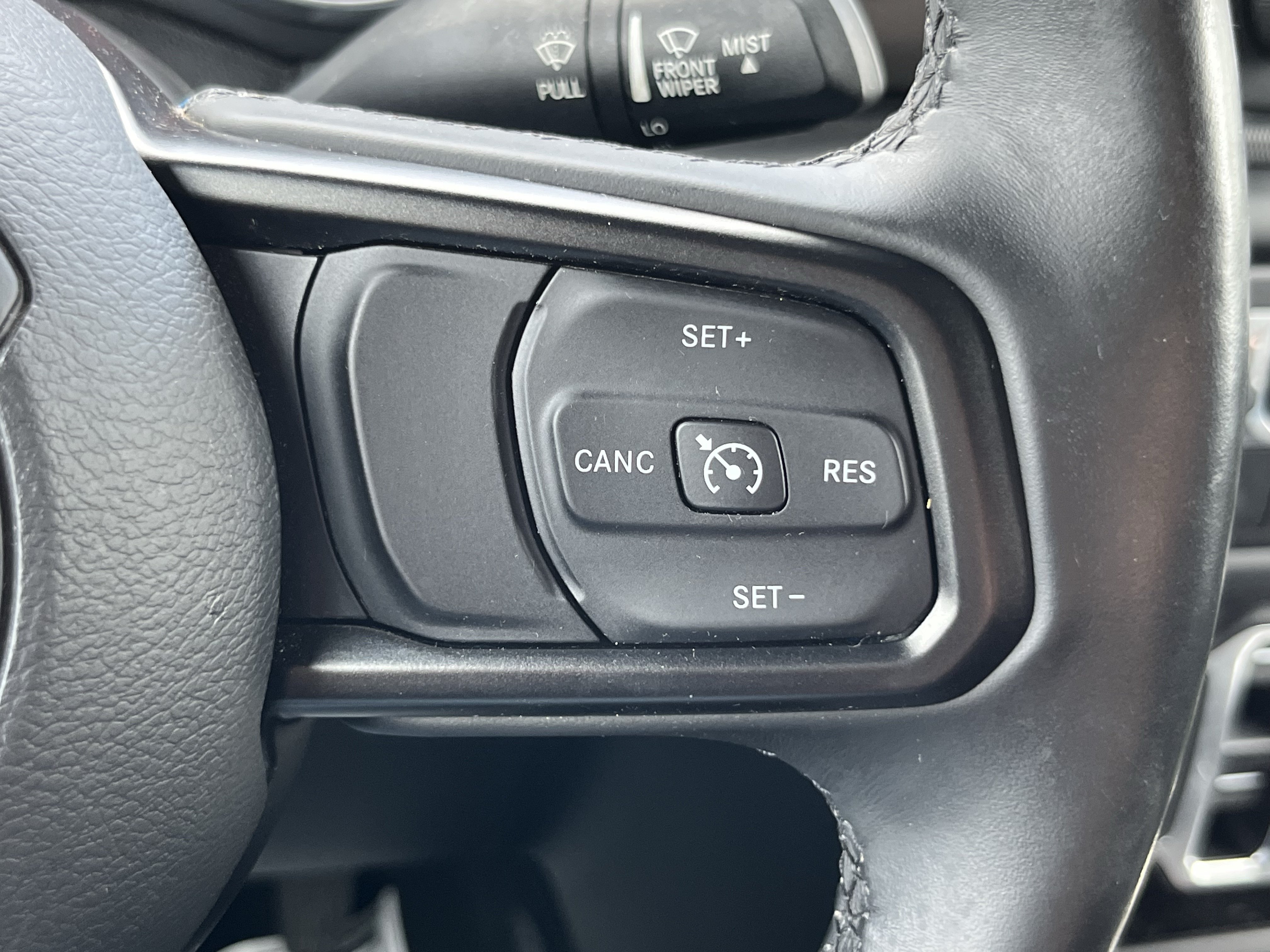 Used 2018 Jeep Wrangler Unlimited Sport S AWD/4WD image 24