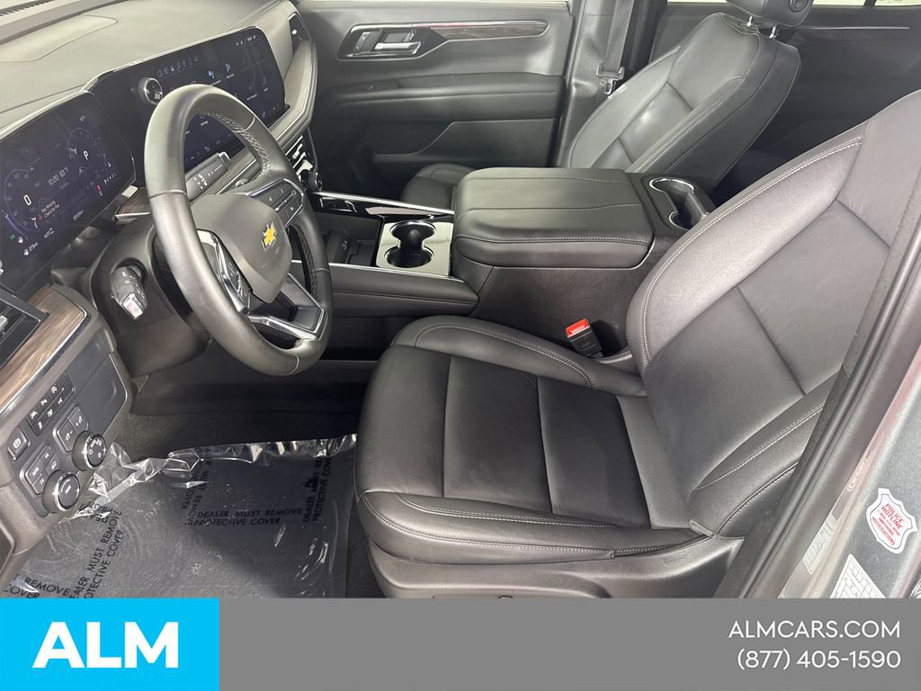 Used 2025 Chevrolet Tahoe LT AWD/4WD image 12