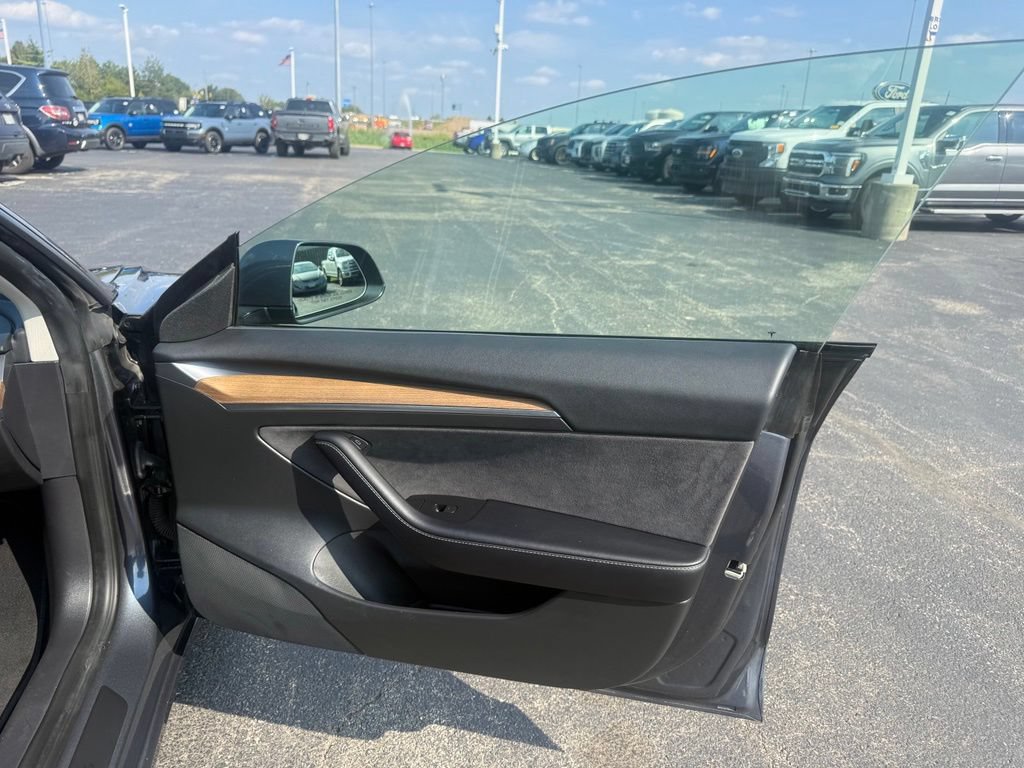 Used 2022 Tesla Model 3 Long Range AWD/4WD image 40