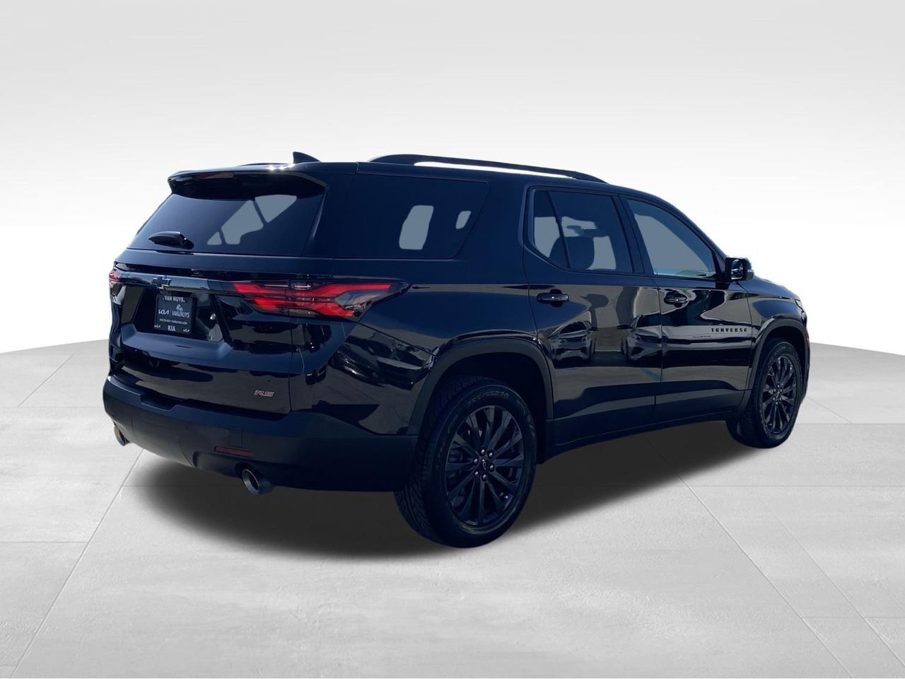Used 2022 Chevrolet Traverse RS w/ LPO, Cargo Package image 3