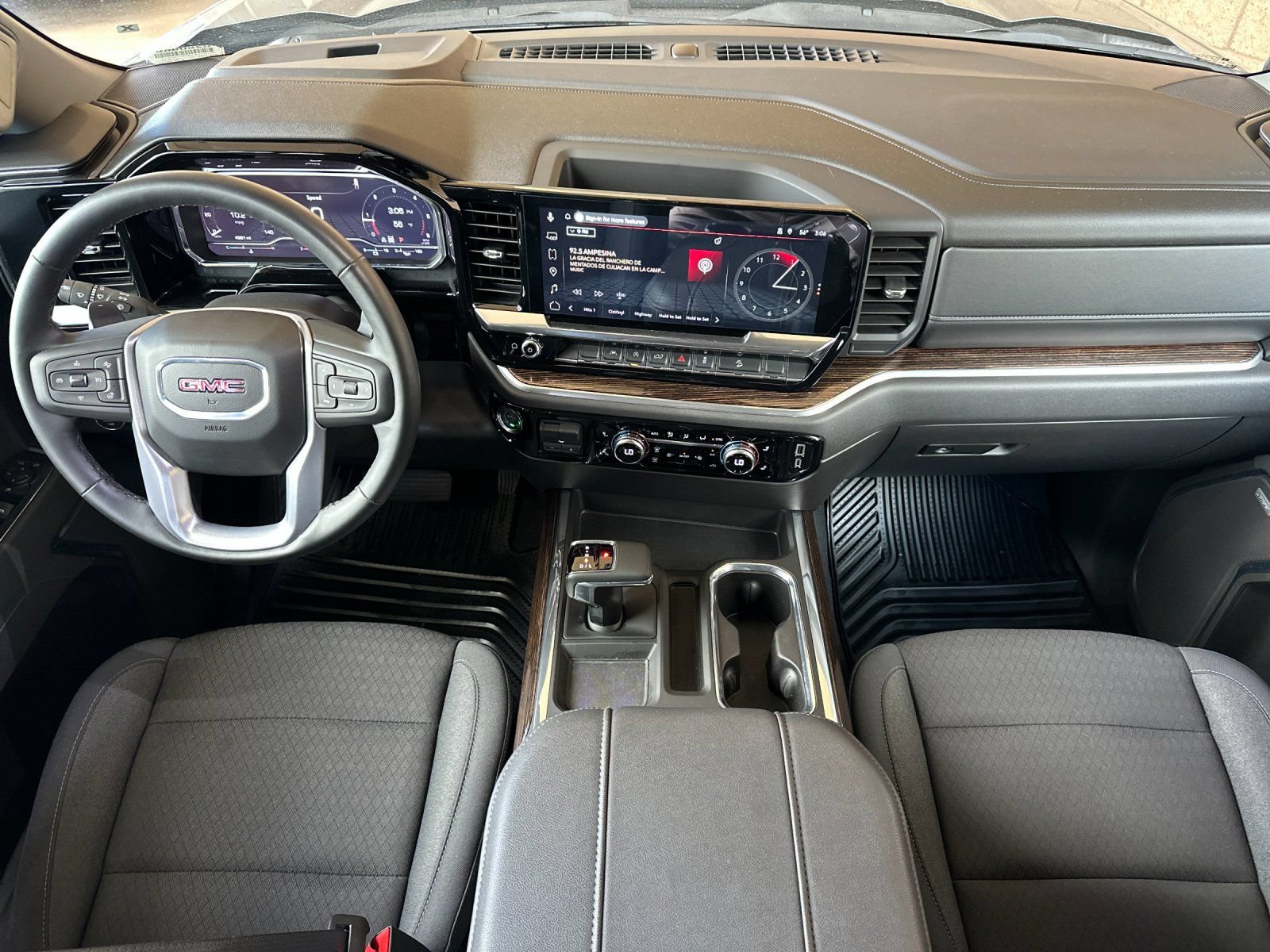 New 2025 GMC Sierra 1500 Elevation w/ Preferred Package AWD/4WD image 13