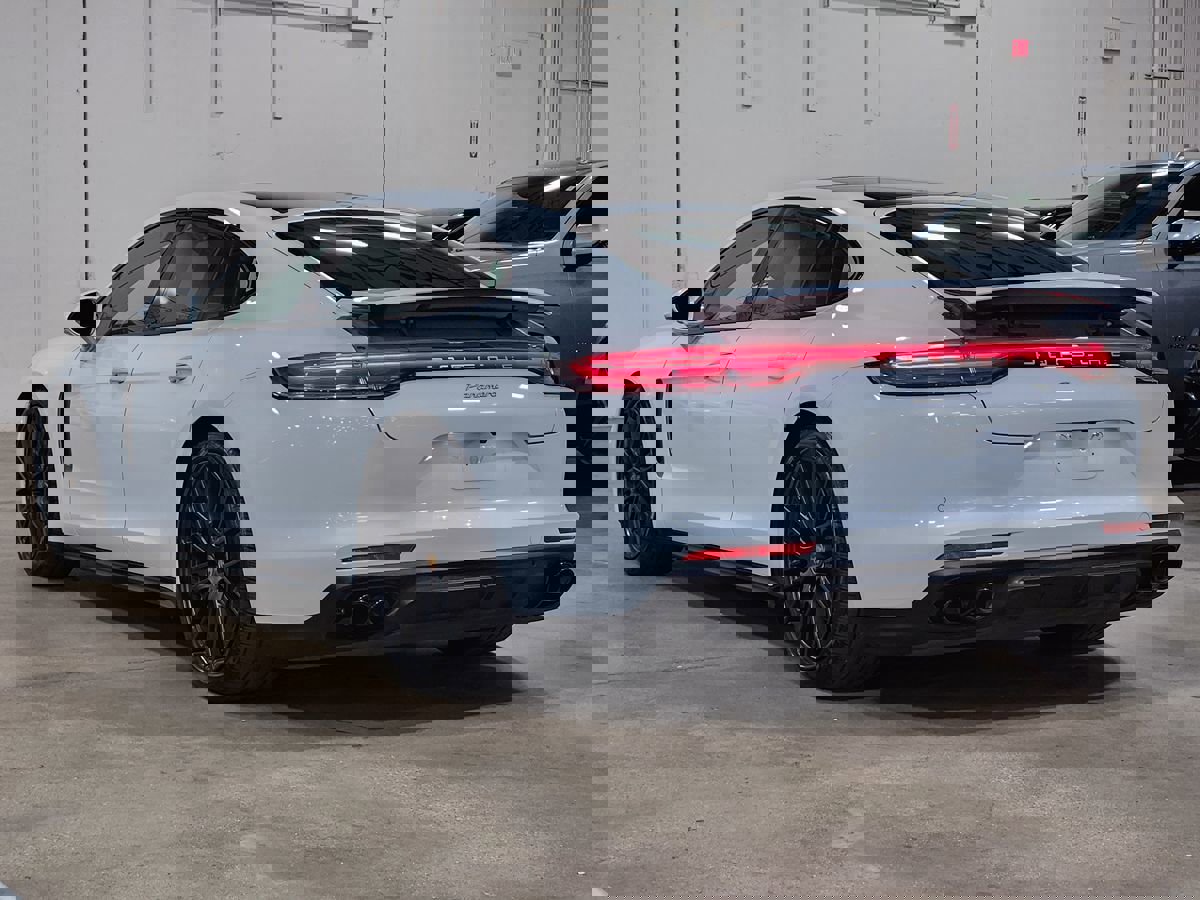 Used 2023 Porsche Panamera image 12