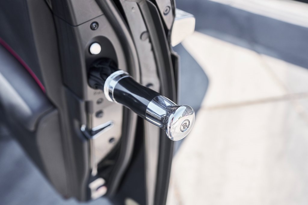 Used 2019 Rolls-Royce Ghost image 23