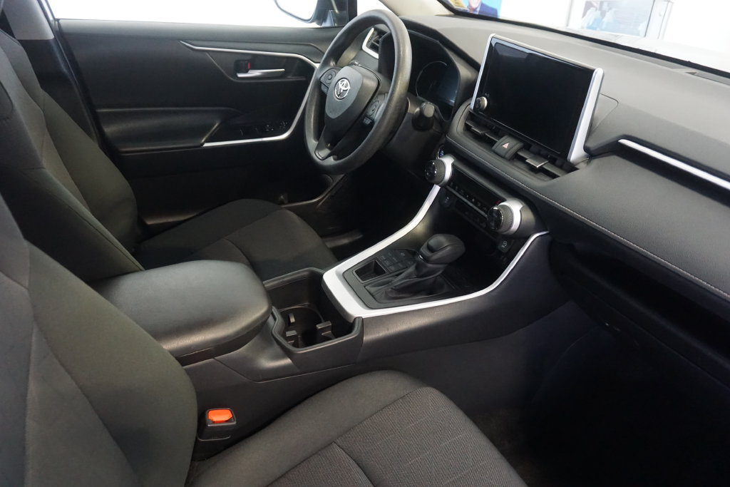 Certified 2025 Toyota RAV4 XLE AWD/4WD image 25