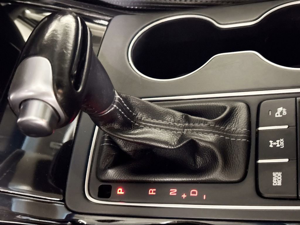 Used 2018 Kia Sorento SX image 18