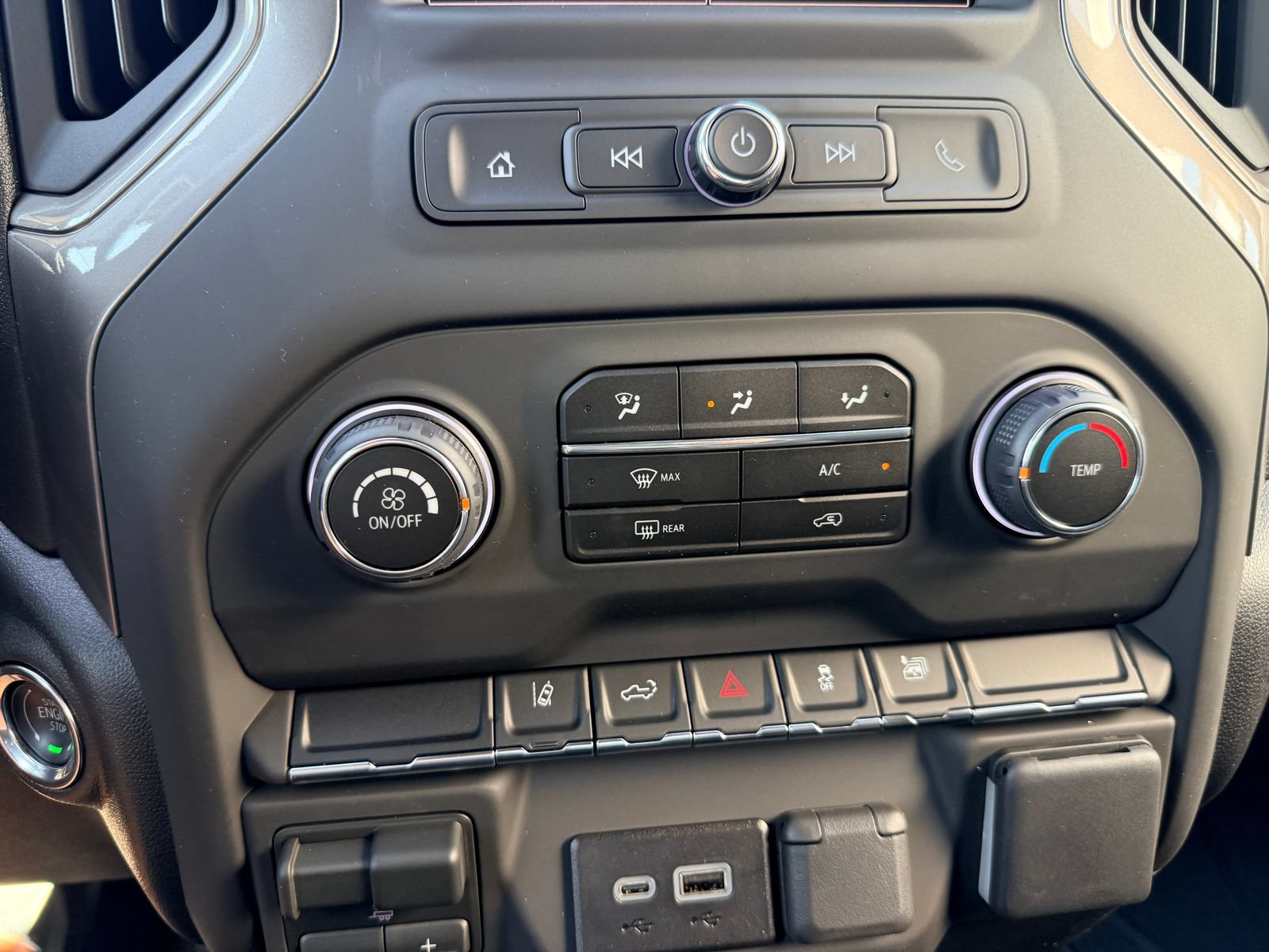 New 2026 Chevrolet Silverado 2500 Custom w/ Custom Convenience Package AWD/4WD image 18