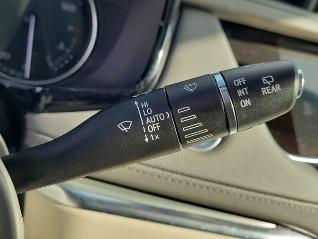 Used 2023 Cadillac XT5 Premium Luxury image 26