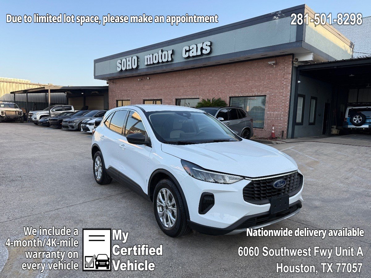 Used 2023 Ford Escape Active w/ Tech Pack #1 FWD image 1