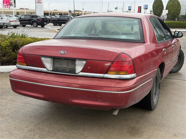 Used 2000 Ford Crown Victoria Base image 5