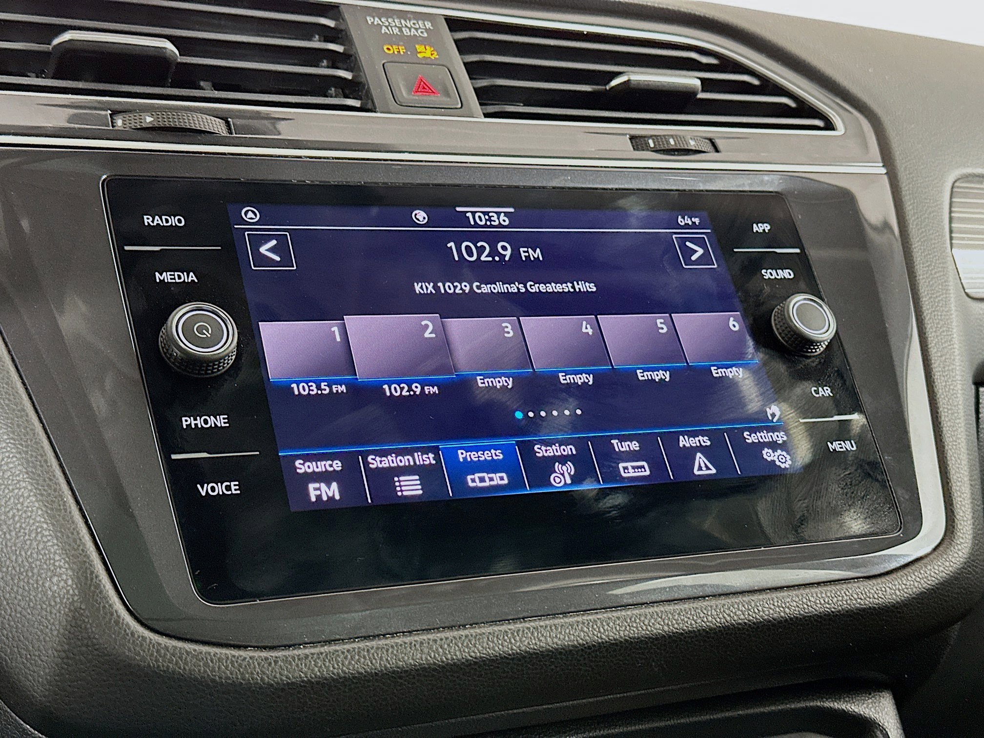 Used 2024 Volkswagen Tiguan Wolfsburg Edition image 21