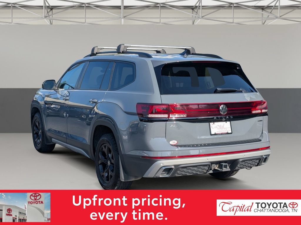 Used 2024 Volkswagen Atlas Peak Edition SE AWD/4WD image 6