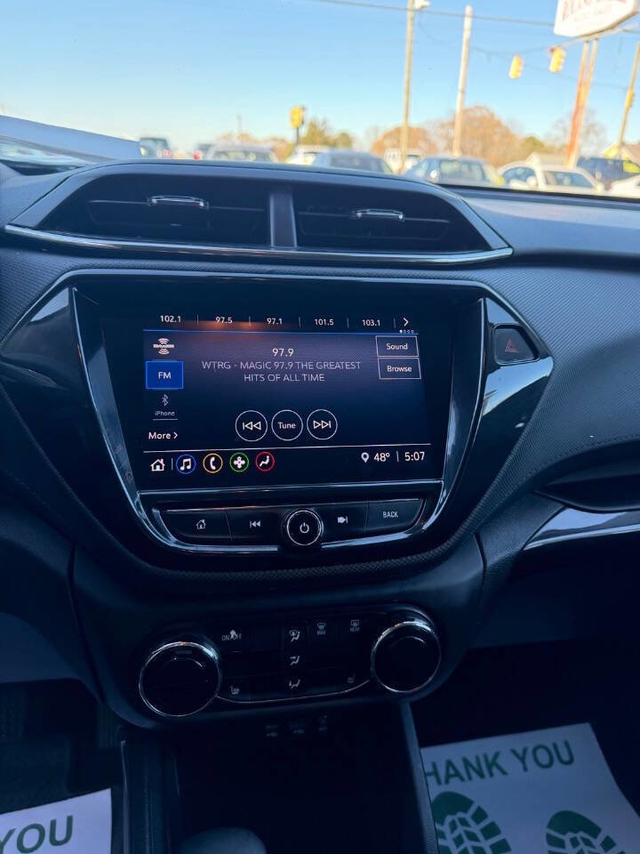 Used 2021 Chevrolet TrailBlazer LT w/ Sun and Liftgate Package AWD/4WD image 13