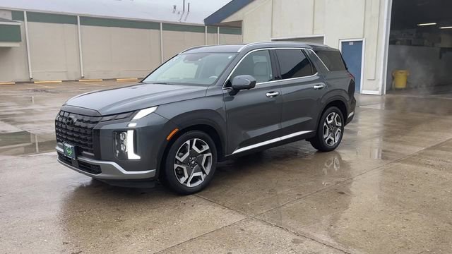 Used 2024 Hyundai Palisade Limited image 4