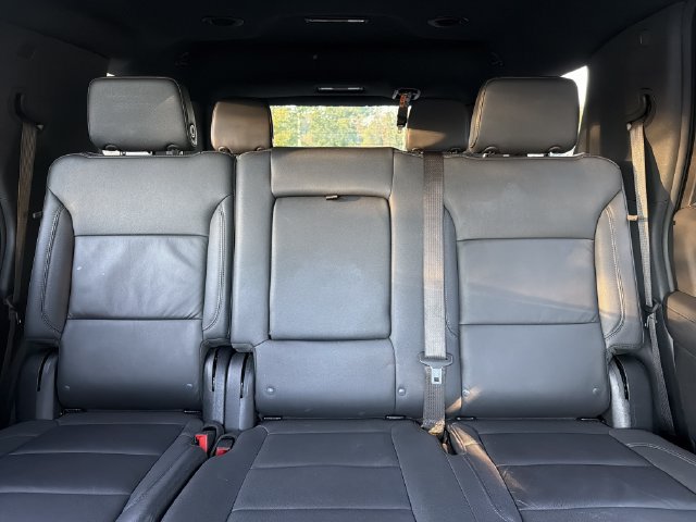 Used 2025 Chevrolet Tahoe LT AWD/4WD image 30