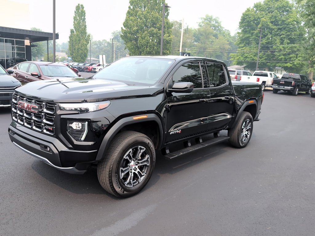 Used 2024 GMC Canyon AT4 w/ AT4 Premium Package AWD/4WD image 27
