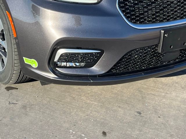 Used 2023 Chrysler Pacifica Pinnacle image 8