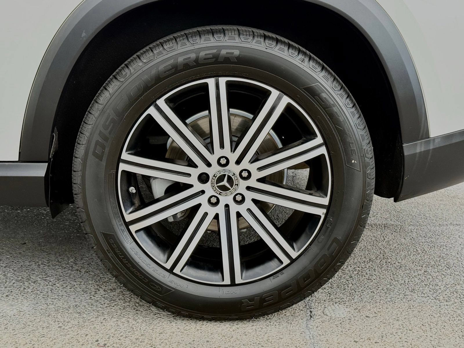 Used 2024 Mercedes-Benz GLE 350 4MATIC image 19