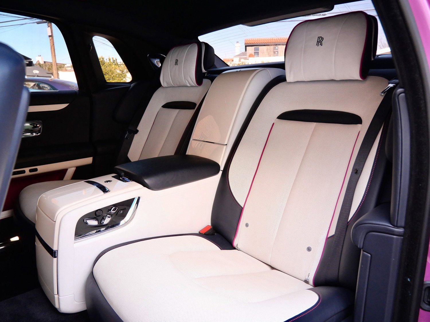 Certified 2021 Rolls-Royce Ghost image 8