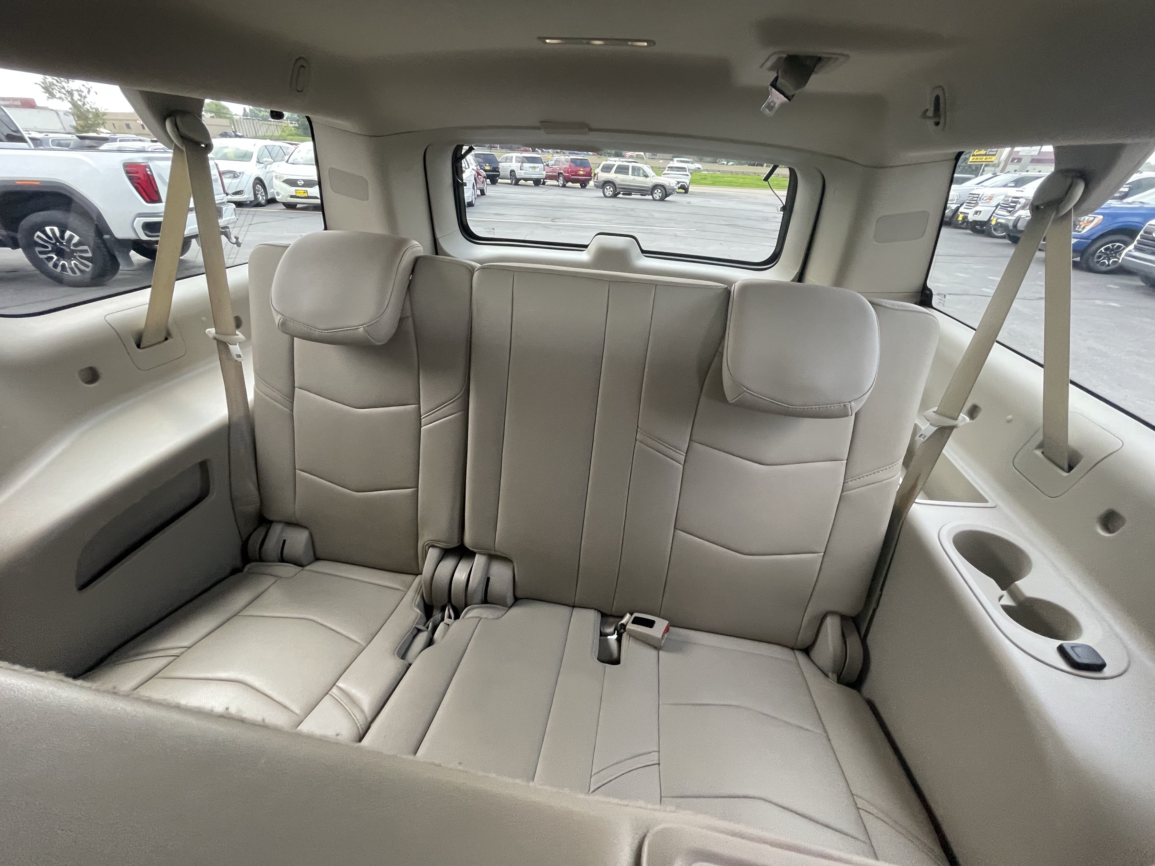 Used 2016 Cadillac Escalade ESV Premium AWD/4WD image 31