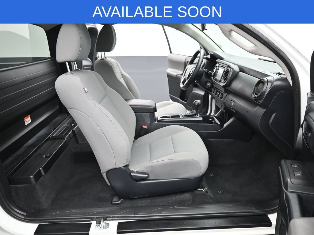 Used 2019 Toyota Tacoma SR image 32