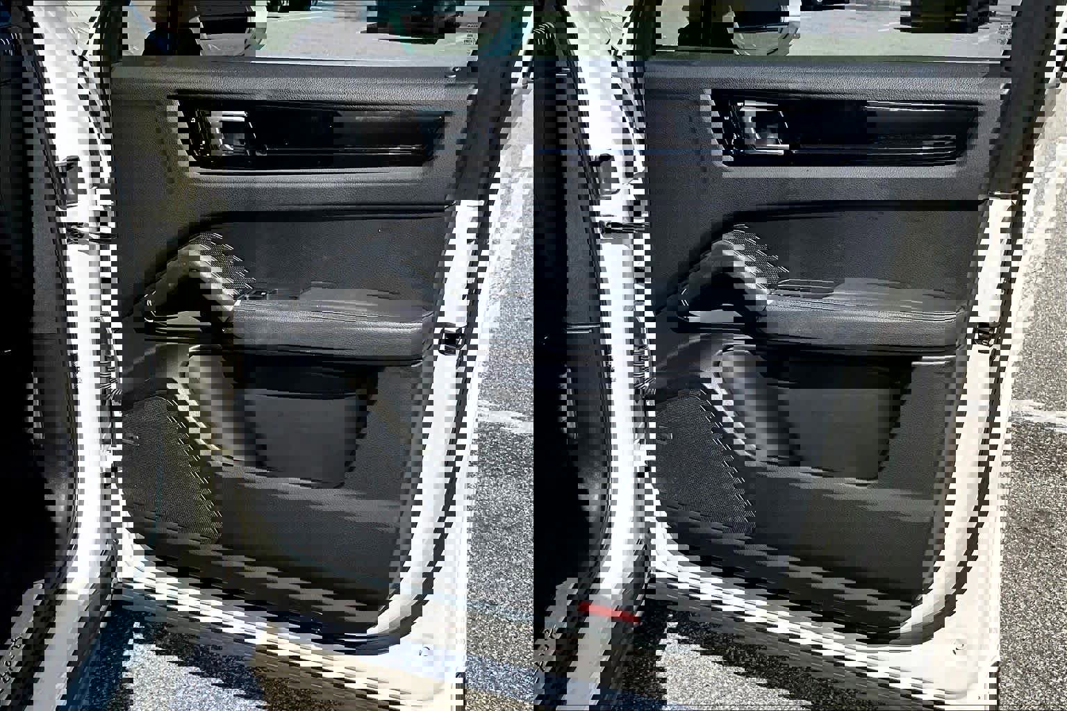 Used 2019 Porsche Cayenne image 23