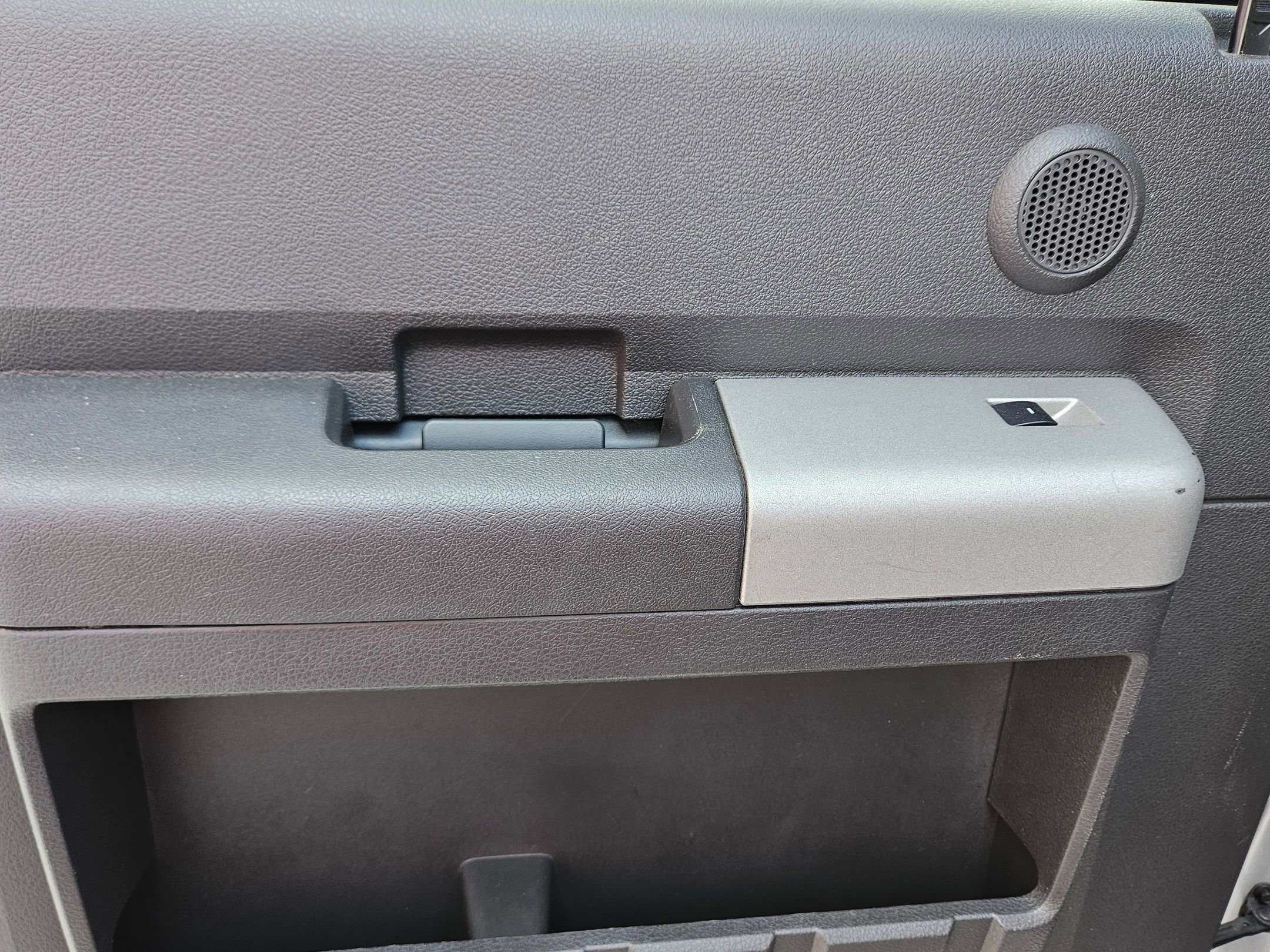 Used 2015 Ford F250 Lariat w/ Lariat Ultimate Package image 22