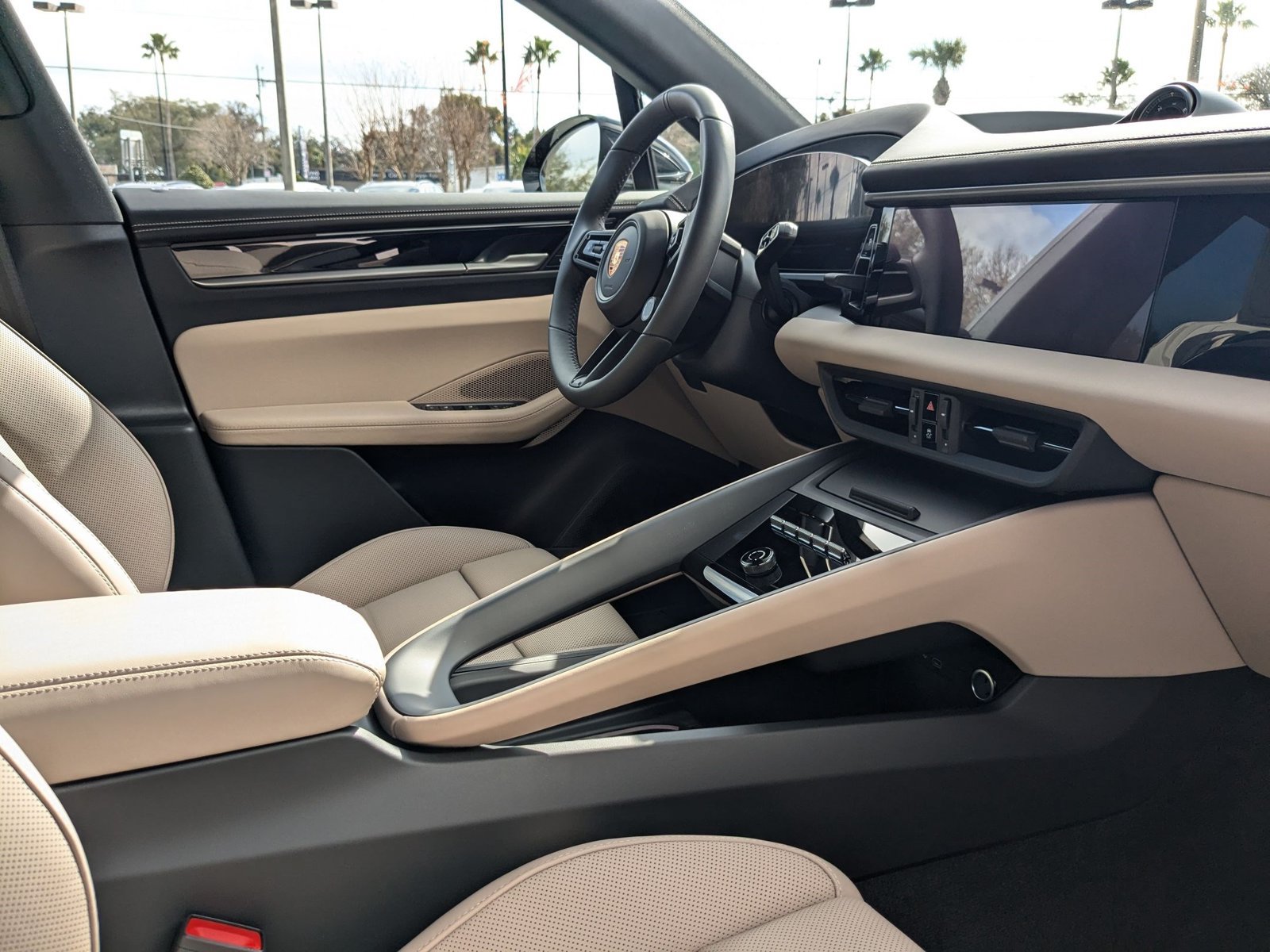 New 2025 Porsche Macan 4S Electric AWD/4WD image 26