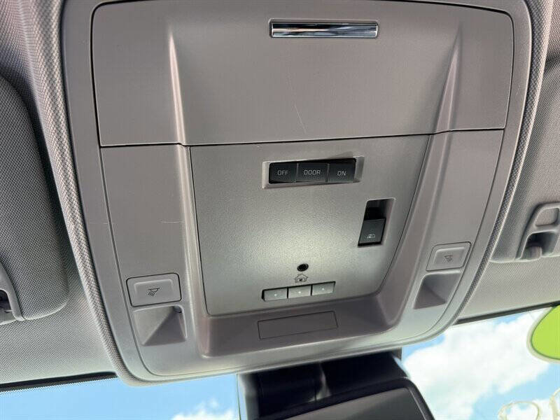 Used 2017 Chevrolet Silverado 3500 LTZ w/ Duramax Plus Package image 13