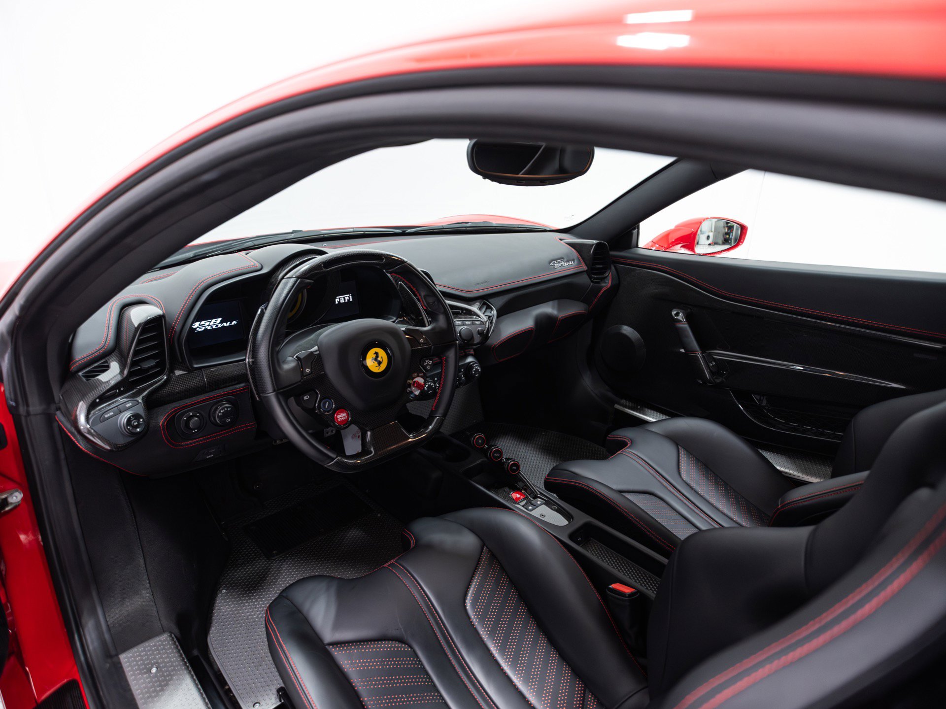 Used 2015 Ferrari 458 Speciale Coupe RWD image 47