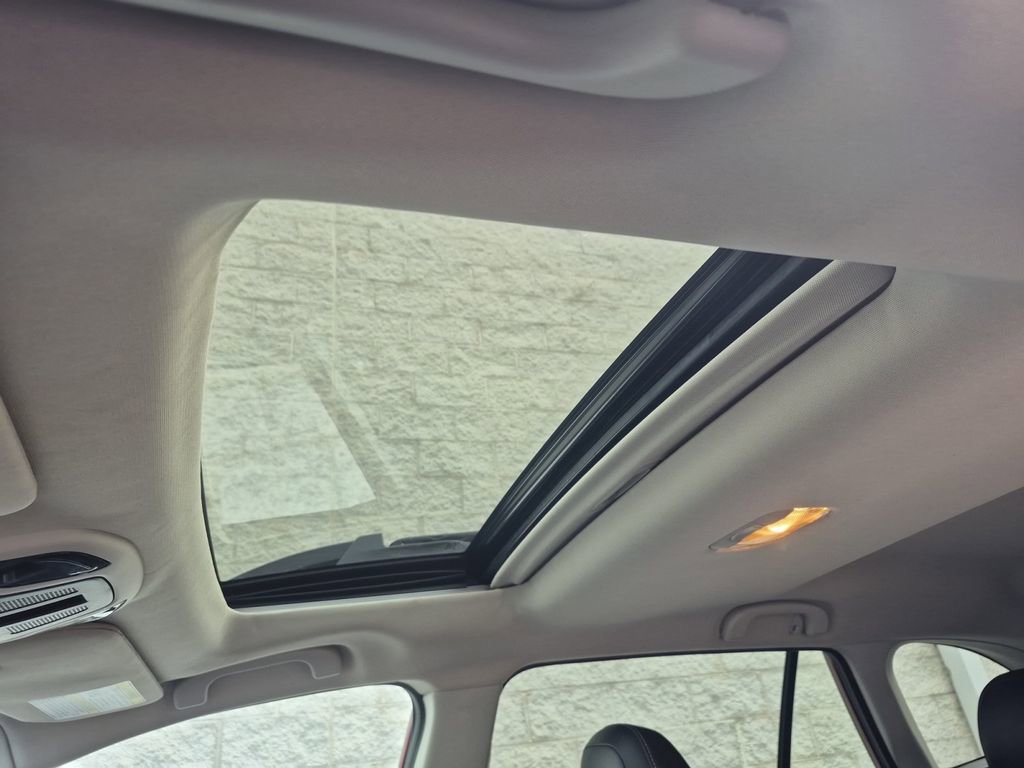 Used 2020 Subaru Outback Limited image 13