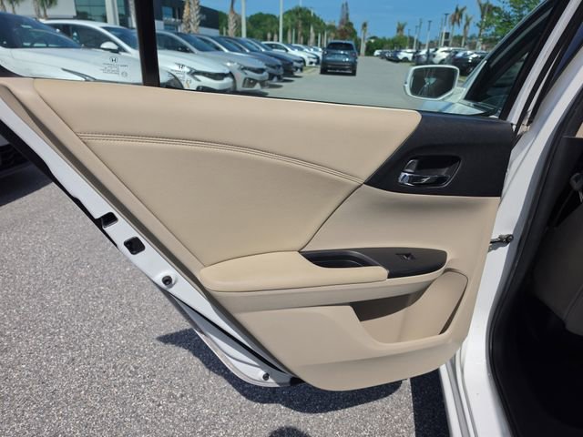 Used 2015 Honda Accord EX image 12