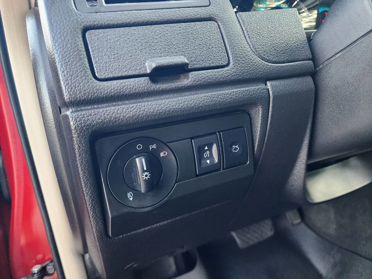 Used 2010 Ford Fusion Sport FWD image 37