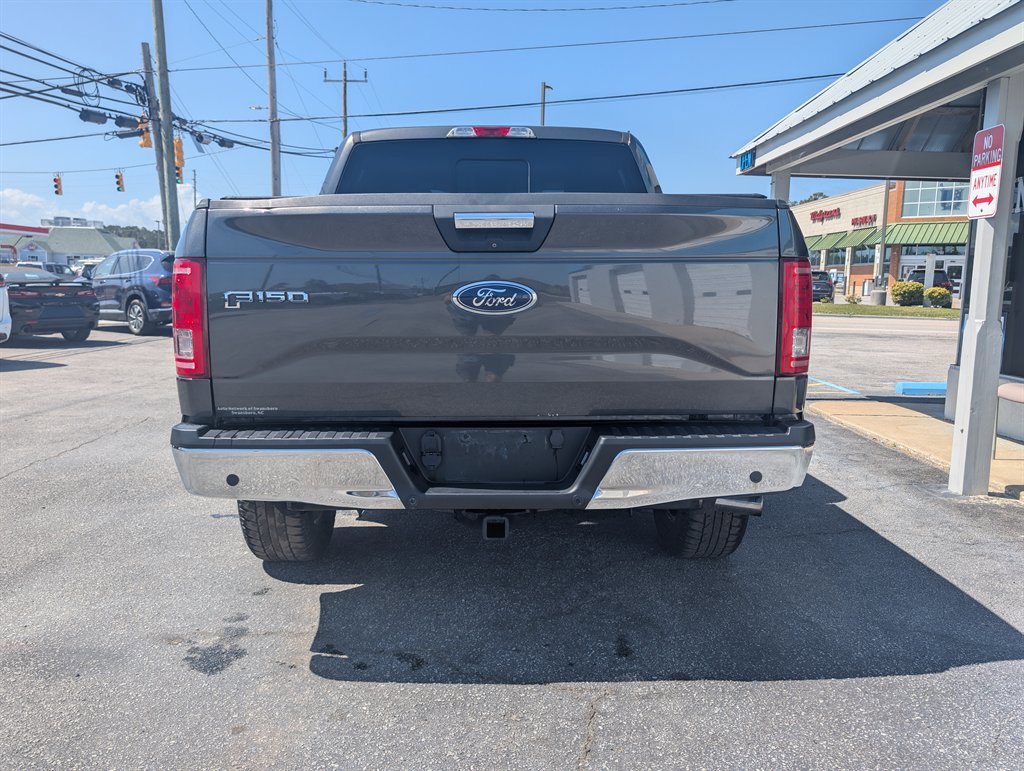 Used 2015 Ford F150 XLT w/ Equipment Group 302A Luxury AWD/4WD image 6