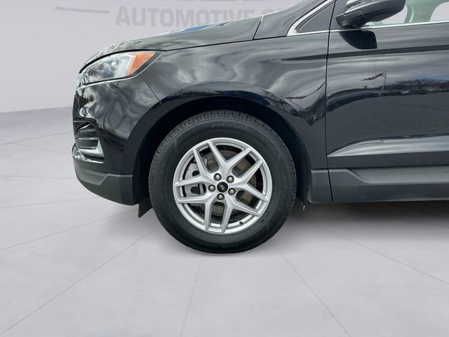 Certified 2024 Ford Edge SEL image 9