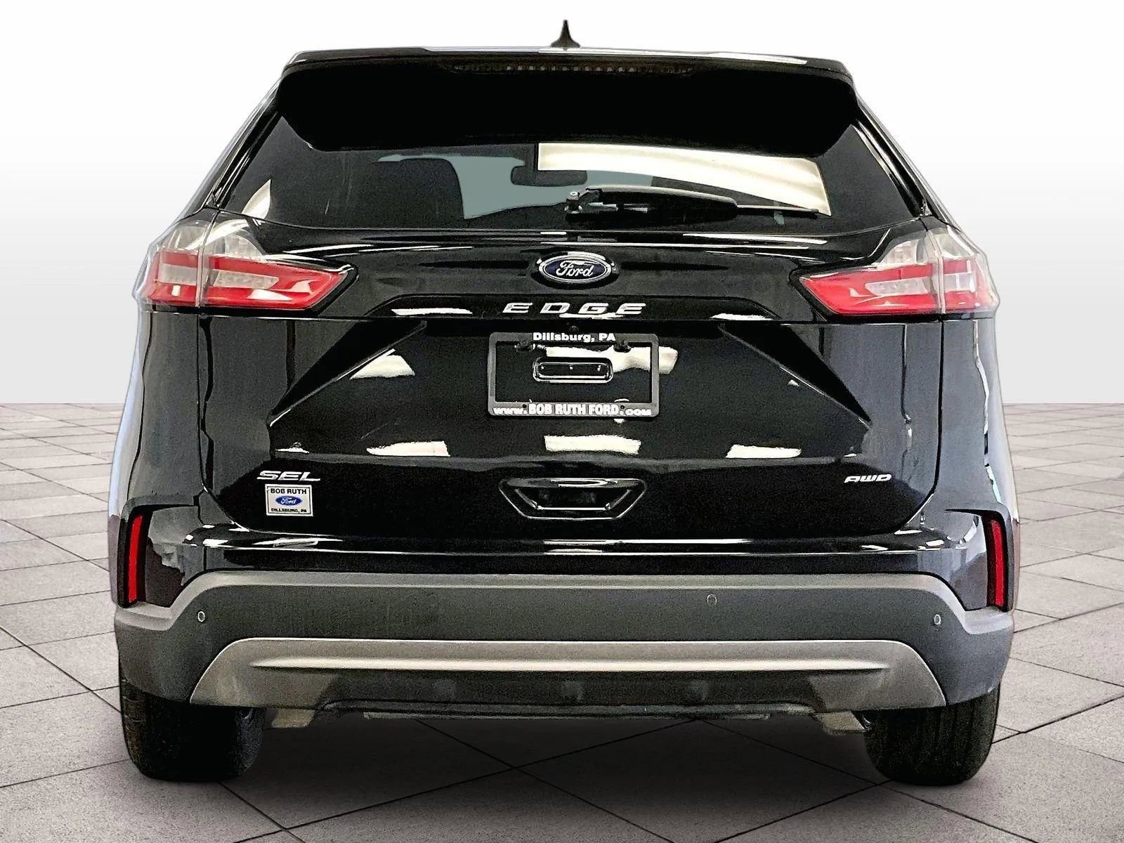 Certified 2023 Ford Edge SEL w/ Convenience Package AWD/4WD image 4