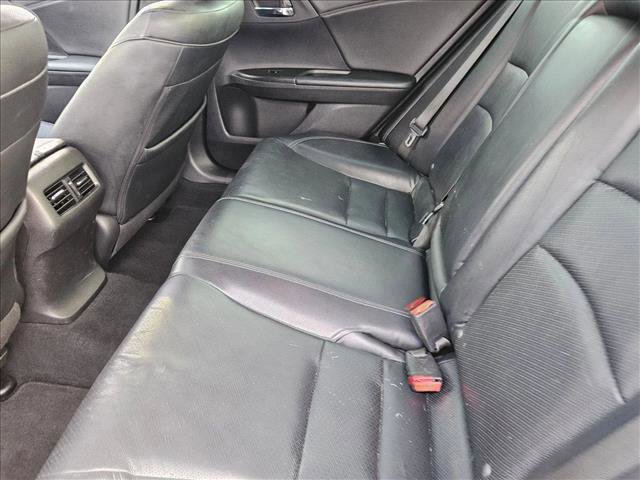 Used 2015 Honda Accord Touring image 19