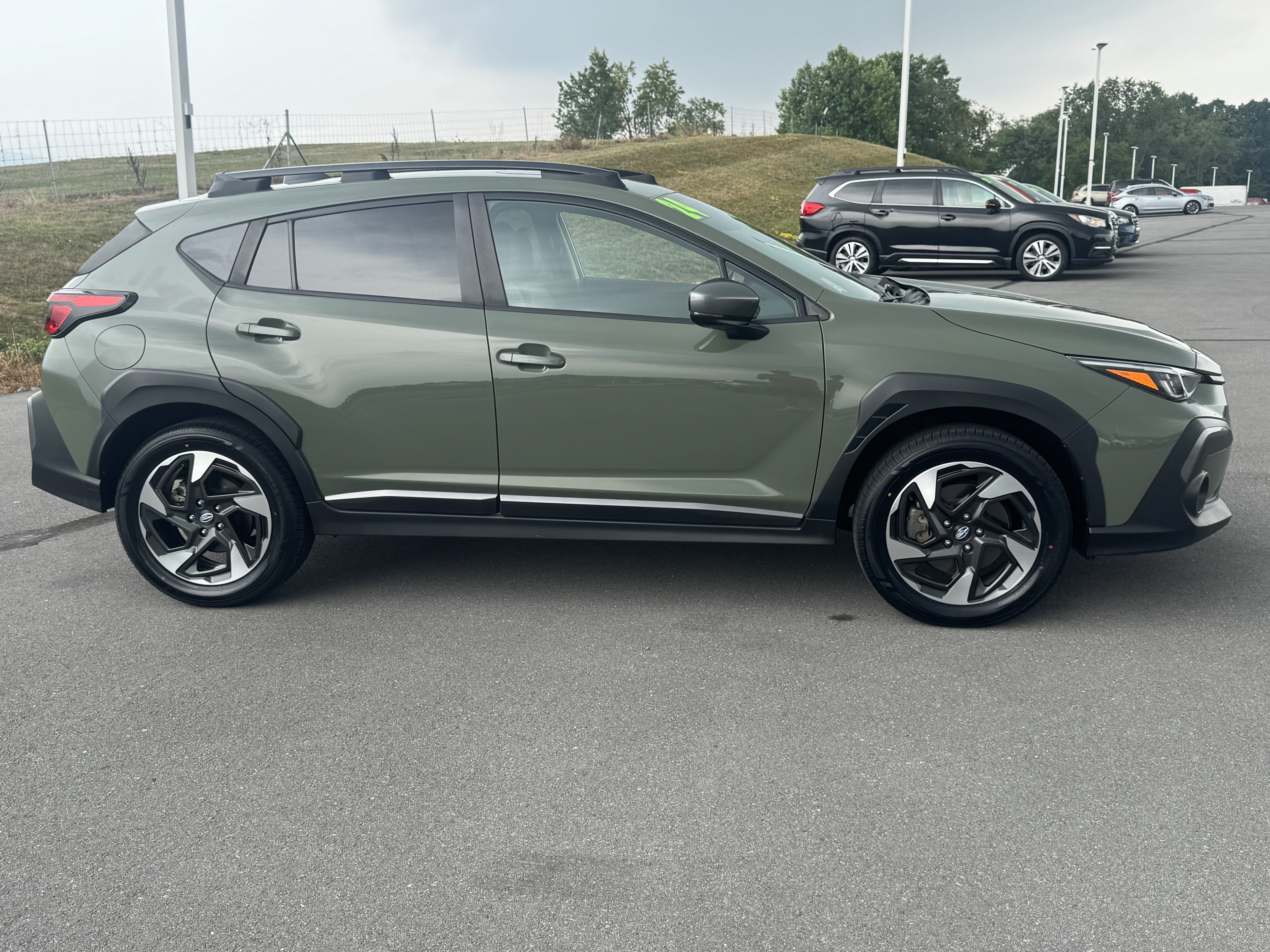 Certified 2024 Subaru Crosstrek 2.5i Limited w/ Crosstrek Mirror Package AWD/4WD image 2