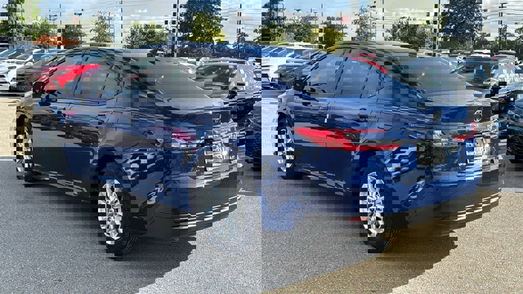 New 2025 Toyota Camry LE image 6