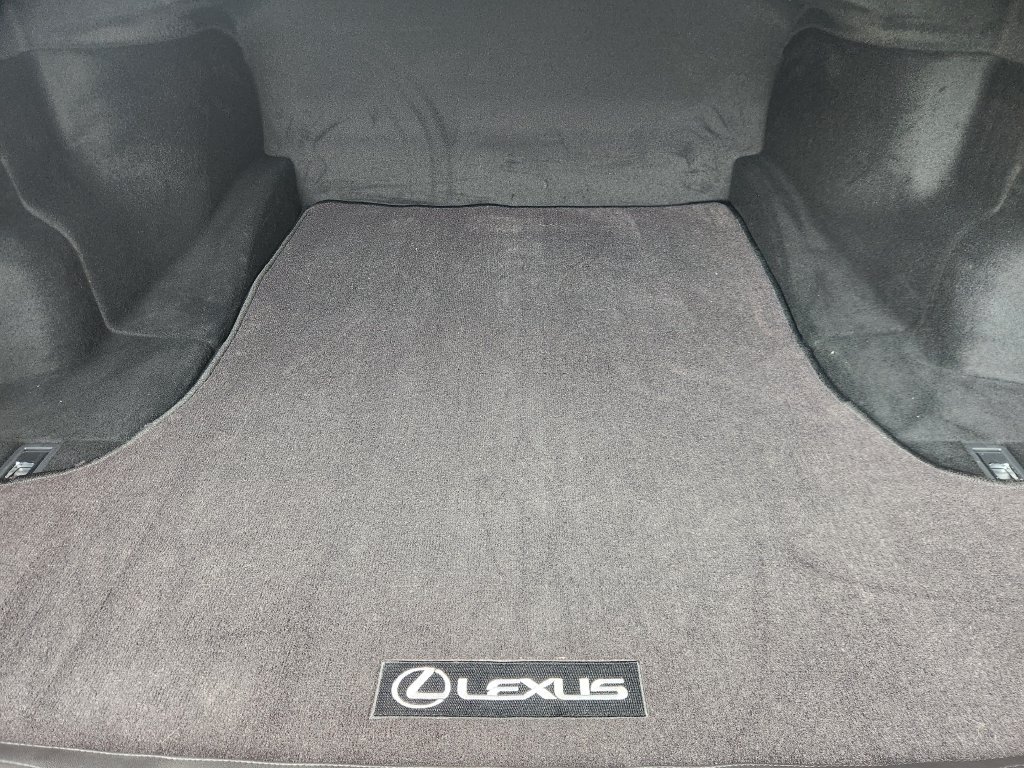 Used 2024 Lexus LS 500 w/ Interior Upgrade Package RWD image 33