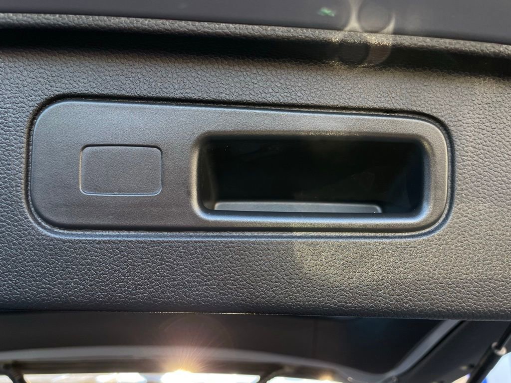 Certified 2025 Honda Pilot Sport image 41