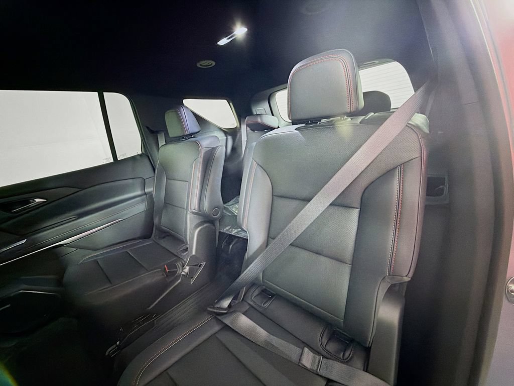 New 2026 Chevrolet Traverse Z71 w/ Enhanced Driving Package AWD/4WD image 18