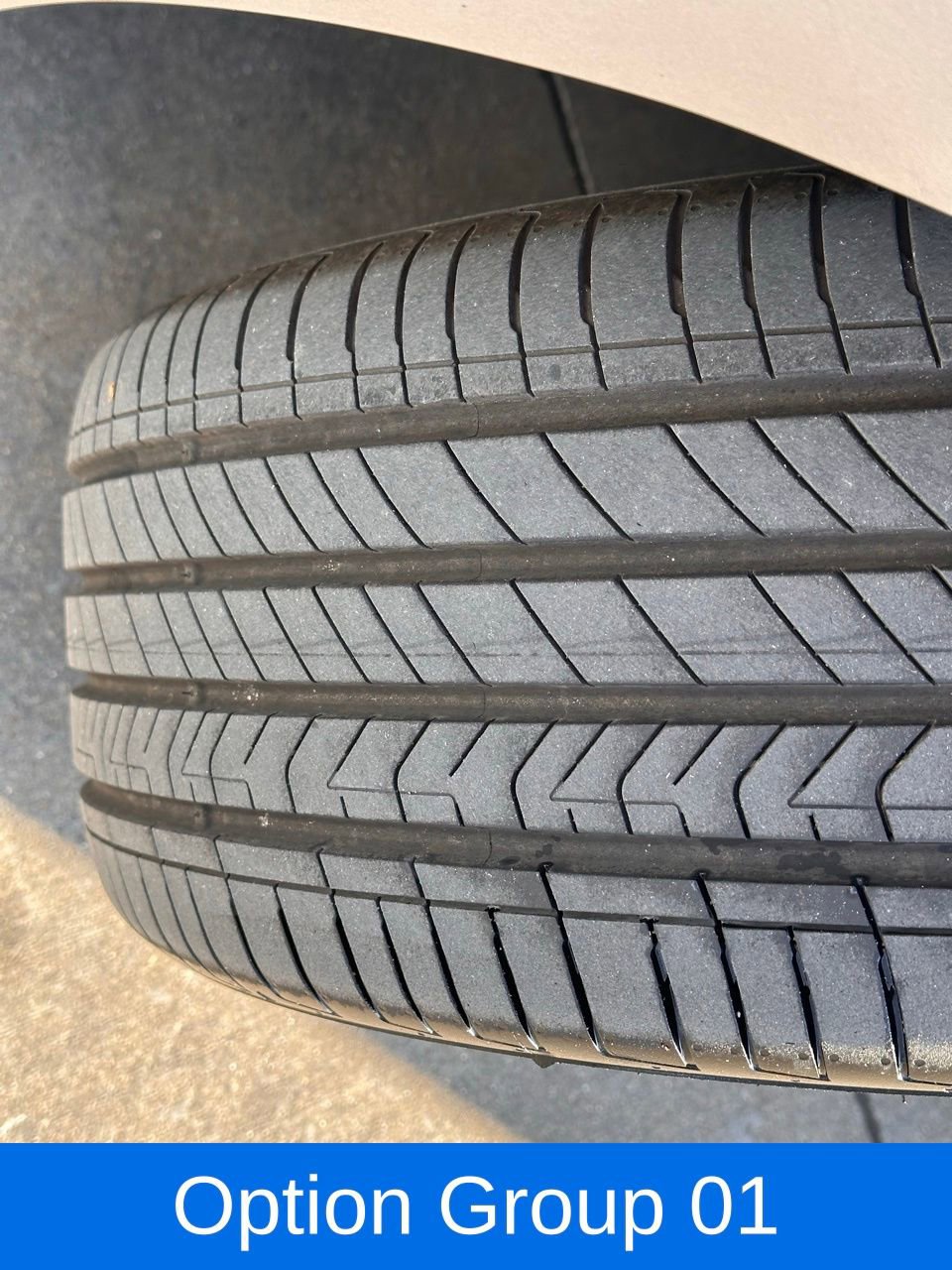 Used 2023 Hyundai Elantra Limited image 3