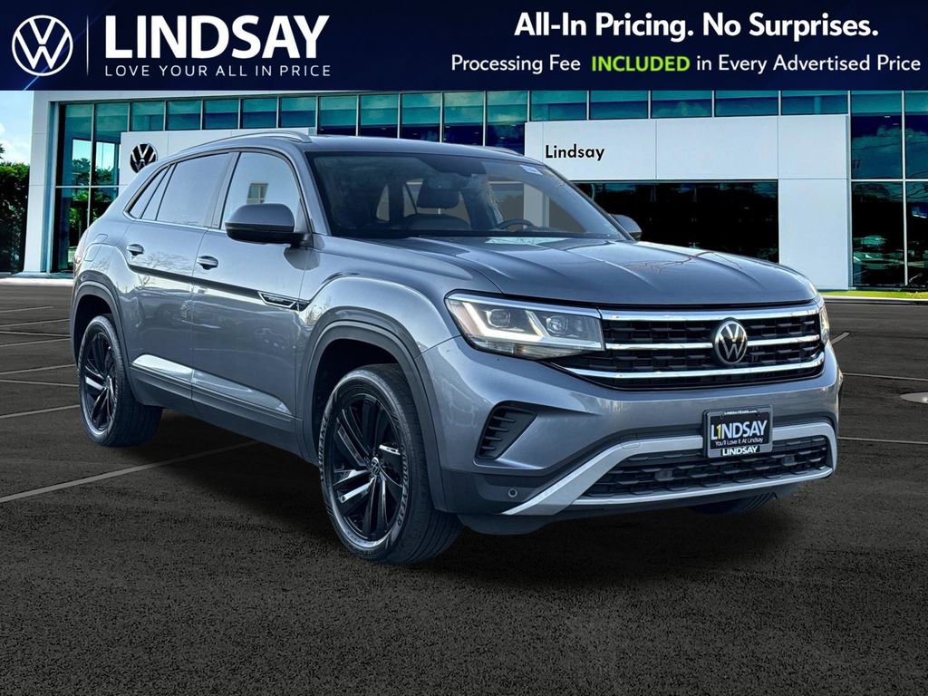 Used 2022 Volkswagen Atlas Cross Sport SE w/ Black Wheel Package