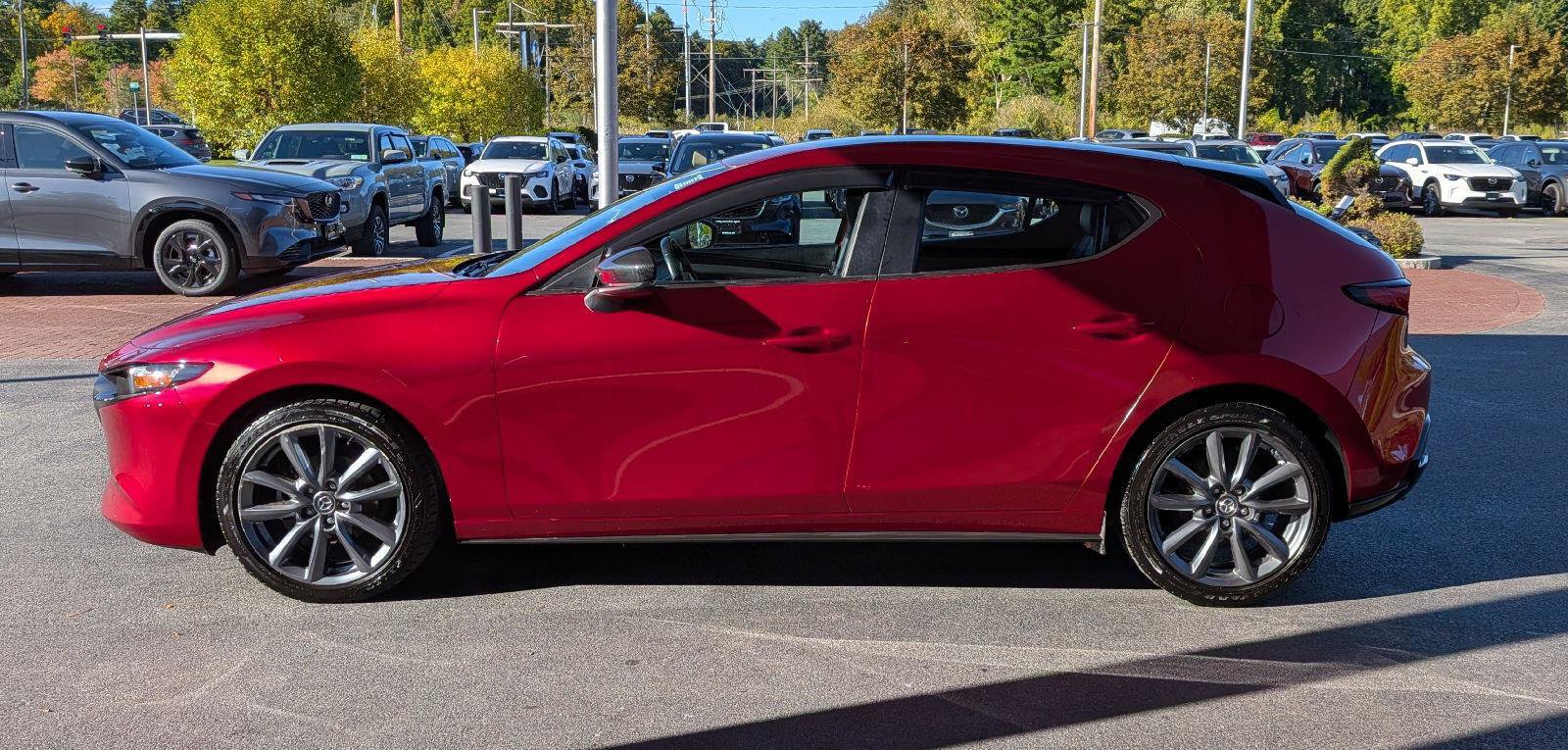 Used 2022 MAZDA MAZDA3 s FWD image 6