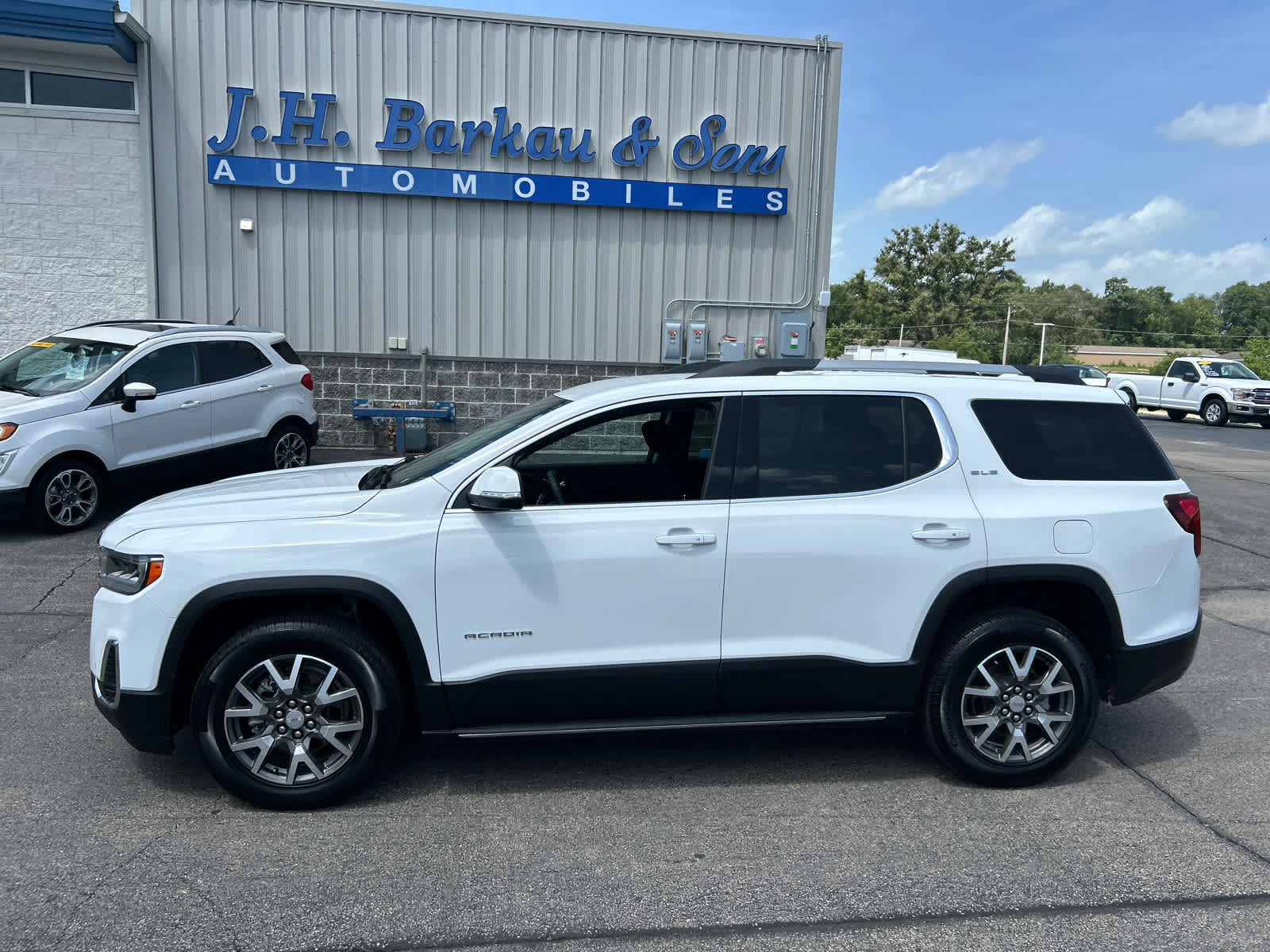 Used 2023 GMC Acadia SLE w/ Driver Convenience Package AWD/4WD image 6